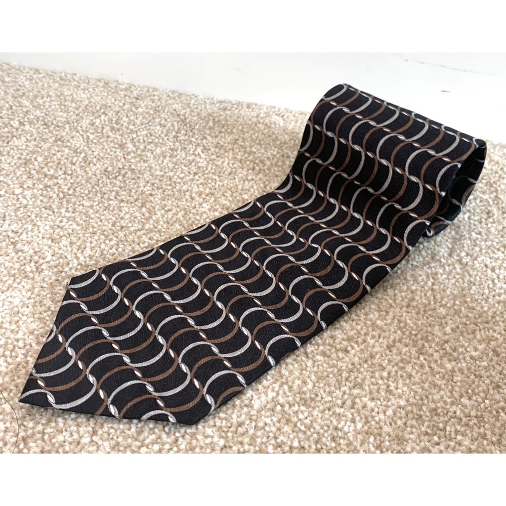 5/$25 Milano Uomo 100% silk tie Length = 56.5”